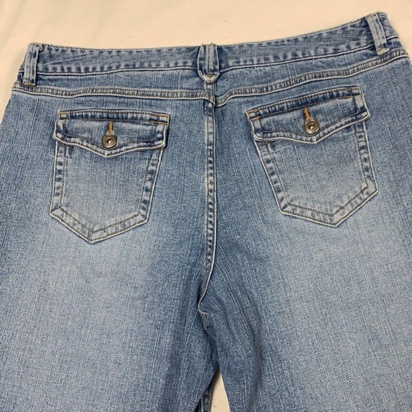 Style & Co Ladies Bermuda Jean Shorts. Gently used - Picture 3 of 3